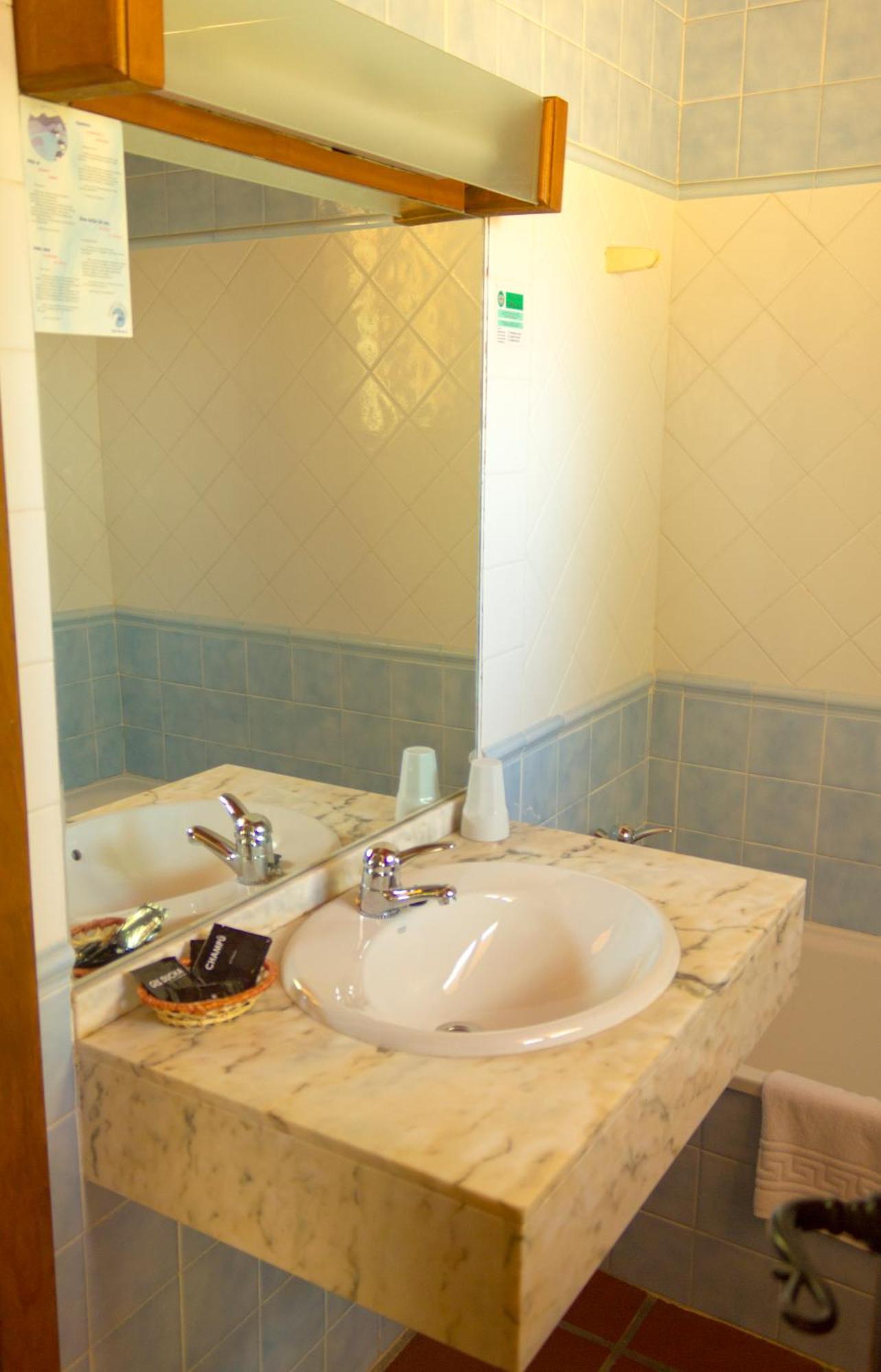La Hospederia Del Silencio Aparthotel Robledillo de la Vera Cameră foto
